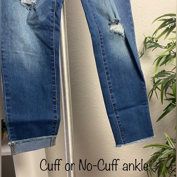 Hi-Waist Skinny Jeans 👖 - Picture 2 of 10